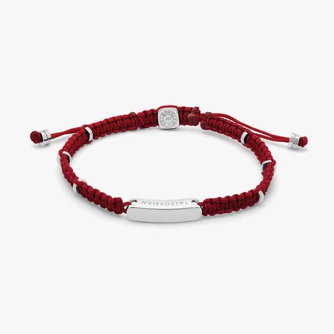 Rotes Makramee-Armband mit rhodiniertem Stab