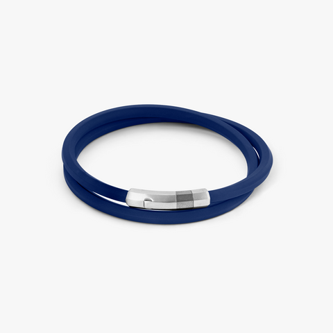 Blaues Achteck-Klickarmband aus Kautschuk mit rhodiniertem Sterlingsilber