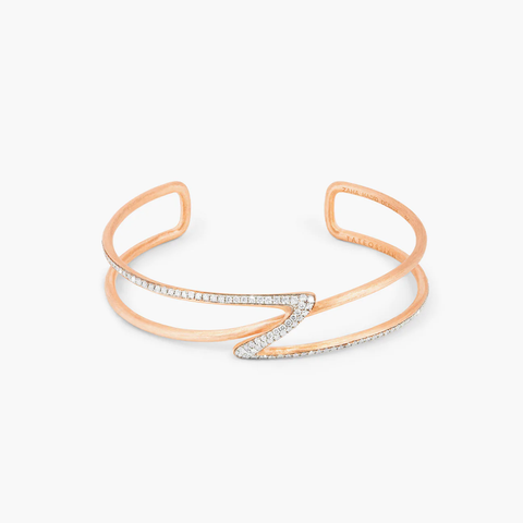 ZAHA HADID DESIGN Apex Armreif aus rosévergoldetem Sterlingsilber mit weißen Diamanten